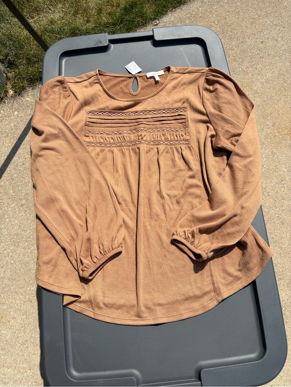 NWT Maurices Women’s Long Sleeve Brown Peasant Blouse size large